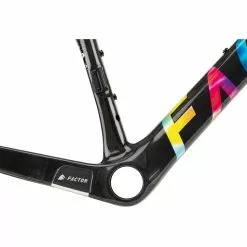 Factor O2 V.A.M. Carbon Attaquer Rahmenkit 20 Factor O2 V.A.M. Carbon Attaquer Rahmenkit -Jagdraht Verkaufsladen 369397