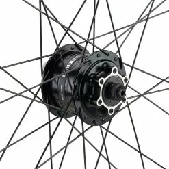 Bc Basic Urban Alivio Disc 6-Loch DT Swiss 466d 28" Laufradsatz -Jagdraht Verkaufsladen 399640